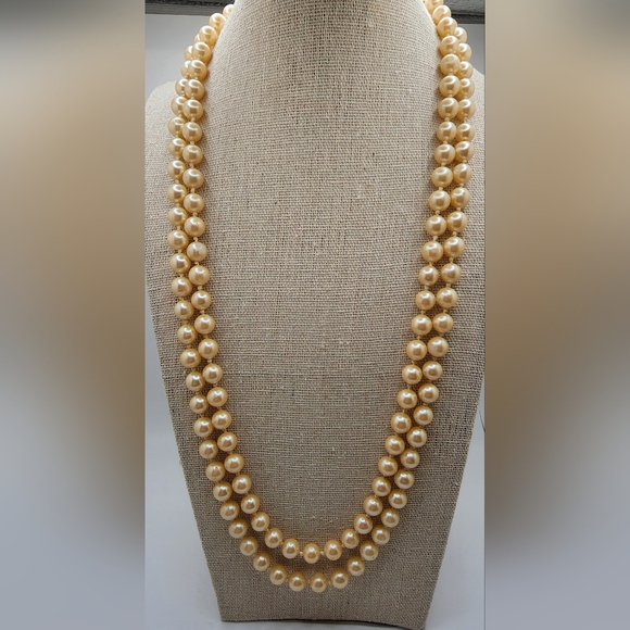 Sophisticated Vintage 1940s GSilver Pearl Necklace. 26" - Picture 1 of 4